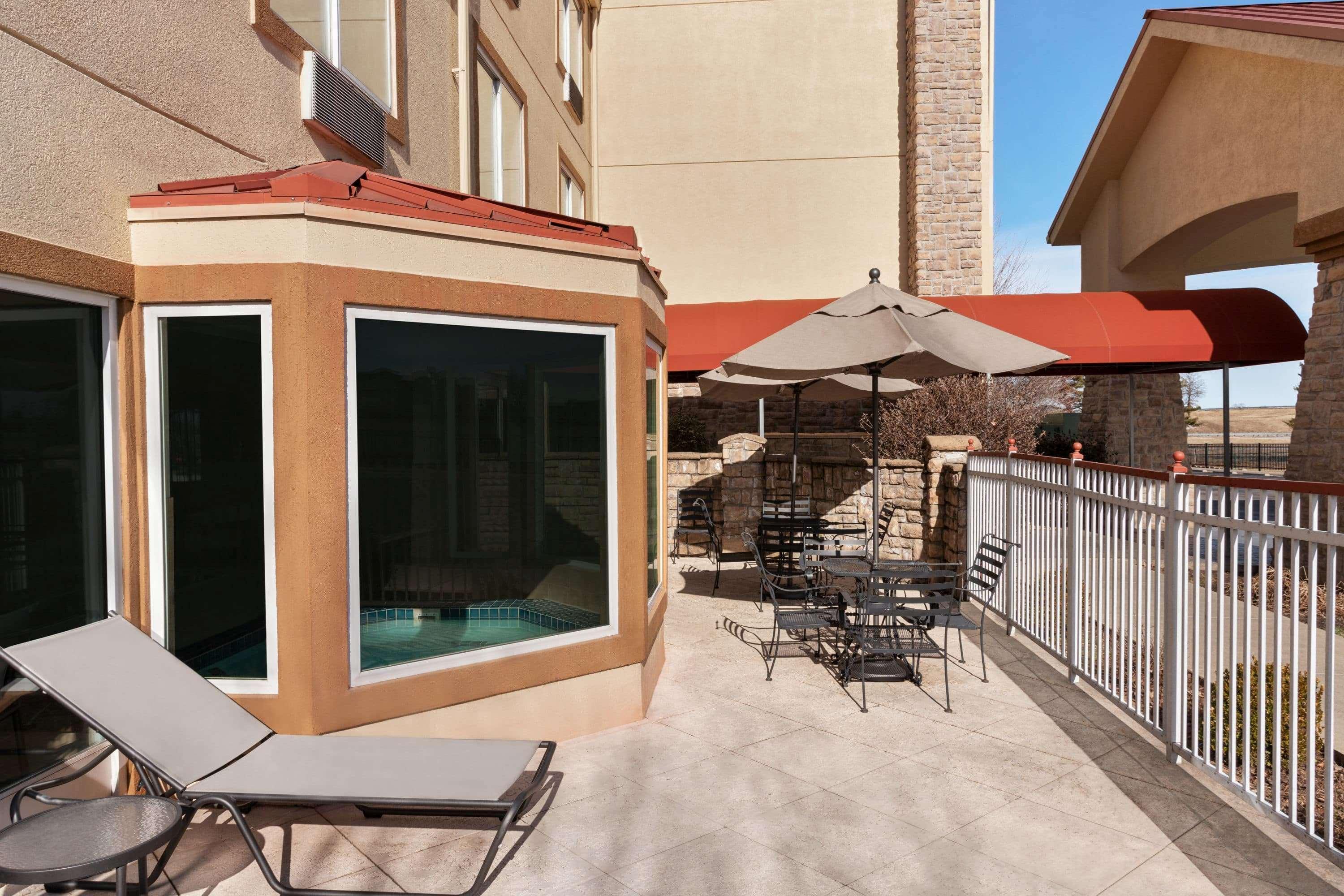 Baymont By Wyndham Springfield I-44 Hotel Exterior photo